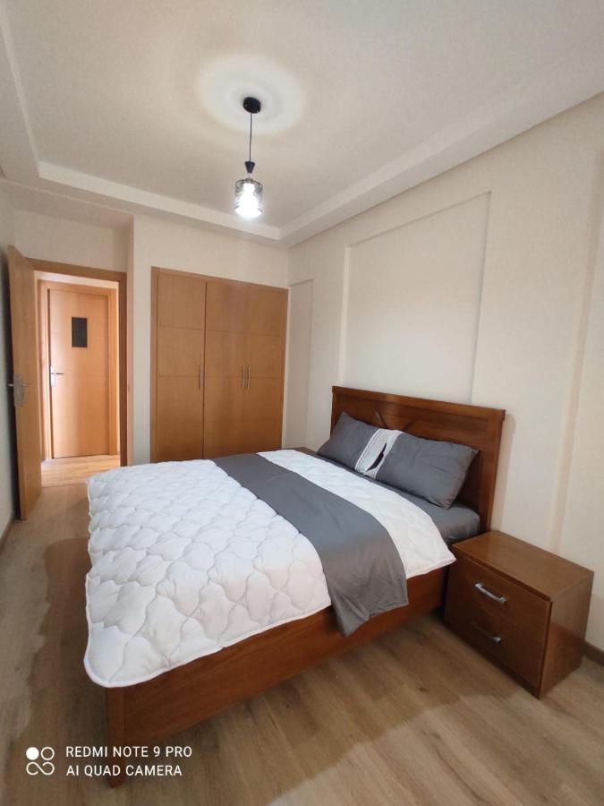 Apartment place italie Rabat Extérieur photo